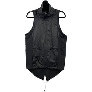 🎁bnwt Adidas Climastorm Vest in Black Size S🎁